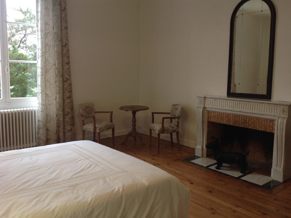 Chateau Fauchey Bed & Breakfast กาดิแยค ภายนอก รูปภาพ